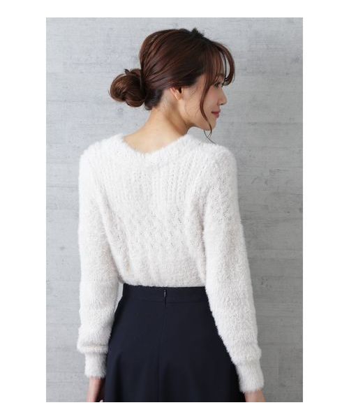 NATURAL BEAUTY BASIC（ナチュラルビューティーベーシック）の「フェザーアイレットニット（ニット/セーター・レディース・オフホワイト/ピンク/キャメル・MEDIUM）」の6枚目の写真