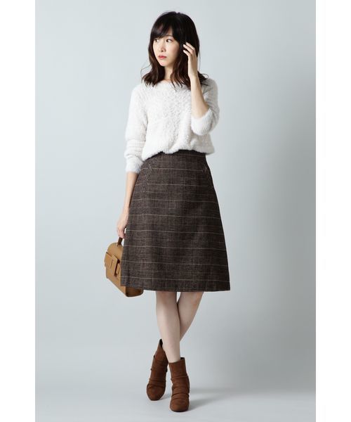 NATURAL BEAUTY BASIC（ナチュラルビューティーベーシック）の「フェザーアイレットニット（ニット/セーター・レディース・オフホワイト/ピンク/キャメル・MEDIUM）」の15枚目の写真