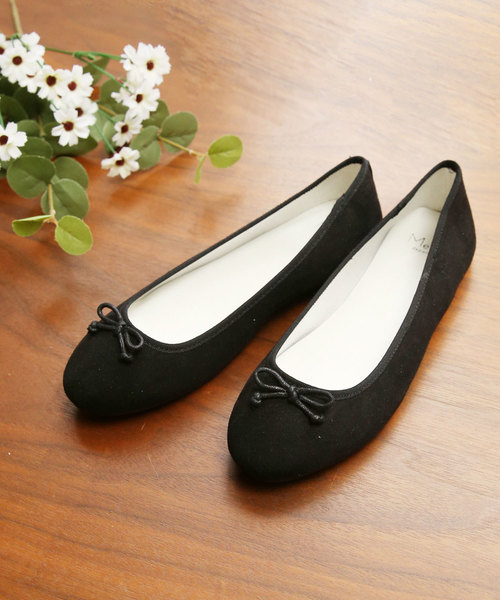 menue(メヌエ)の「フラット ラウンドトゥ バレエシューズ(バレエシューズ・レディース・シルバー/ブラック系その他/イエロー/レッド/ドット/ライトグレー/コーラルピンク/ホワイト/ブラック/レオパード/その他/ラベンダー/ピンクベージュ/ブルー/グレイッシュベージュ/チェック/ブラック系その他2/パープル系その他/オレンジ系その他/ダークブラウン/その他1/グレイッシュブルー/ダークグリーン/アニマル/その他2・22.0cm/23.0cm/25.0cm/22.5cm/24.0cm/25.5cm/26.0cm/23.5cm/21.5cm/24.5cm/26.5cm/27.0cm)」の5枚目の写真