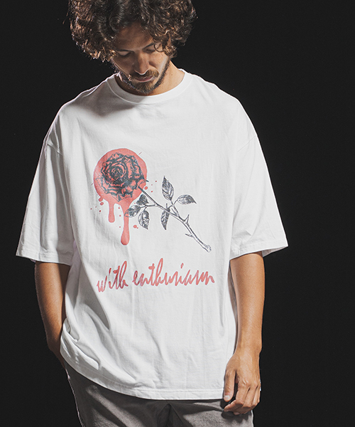 Jih Nunc(ジーヌンク)の「mt6059-ビッグシルエットプリントTシャツ -ROSE WITH ENTHUSIASM-(Tシャツ/カットソー・メンズ・ブラック/ホワイト・M/L)」の2枚目の写真