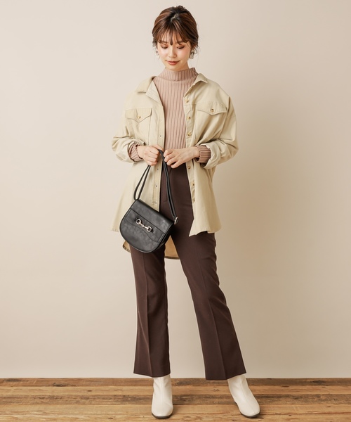 natural couture（ナチュラルクチュール）の「共ベルト付きコーデュロイシャツ（シャツ/ブラウス・レディース・アイボリー/ブラウン/パープル・FREE）」の5枚目の写真