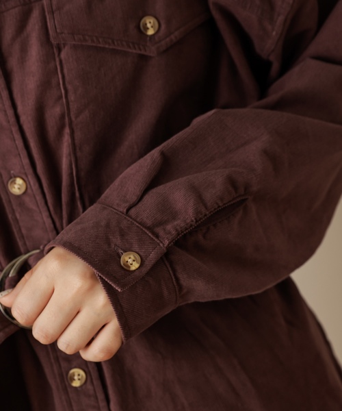 natural couture（ナチュラルクチュール）の「共ベルト付きコーデュロイシャツ（シャツ/ブラウス・レディース・アイボリー/ブラウン/パープル・FREE）」の20枚目の写真