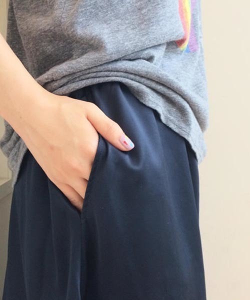 Kastane（カスタネ）の「【Kastane】サスペ付きスカート（スカート・レディース・ネイビー/オフホワイト/ライトグレー・FREE）」の4枚目の写真