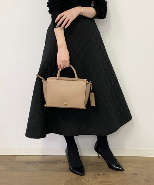 PotioR(ポティオール)の「【PotioR】ひとつボタンバッグ(ハンドバッグ・レディース・ベージュ/ネイビー/ピンク/アイボリー・FREE)」の3枚目の写真