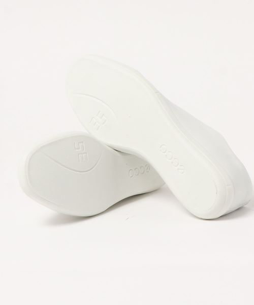ECCO(エコー)の「ECCO SIMPIL W(スニーカー・レディース・ホワイト・39/37/36/35/38)」の3枚目の写真