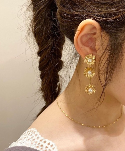 flower（フラワー）の「サマーフラワーズピアス（ピアス（片耳用）・レディース・ゴールド・FREE）」の8枚目の写真