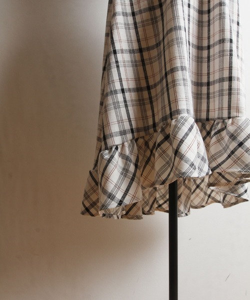 tocco closet(トッコ クローゼット)の「後ろりぼん付きフリル装飾ウエストシャーリングチェック柄ワンピース(ワンピース・レディース・ブラウン/ブラック・M)」の12枚目の写真