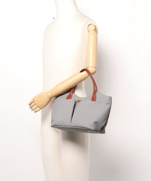 SAC（サック）の「ラバーコーティング素材トートバッグ  SAC unit（トートバッグ・レディース・ベージュ/ネイビー/グレー/レッド・FREE）」の11枚目の写真