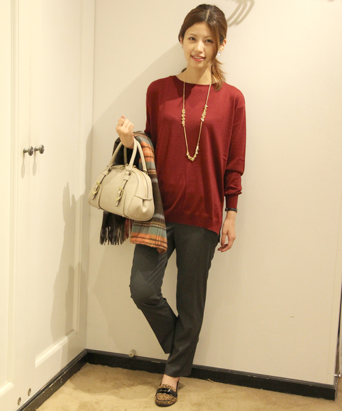 UNITED ARROWS（ユナイテッドアローズ）の「□UAB W/SI/CA ボートネック スリット ◆（ニット/セーター・レディース・オフホワイト/ブラック/グレー/ワインレッド/ロイヤルブルー・フリー）」の19枚目の写真