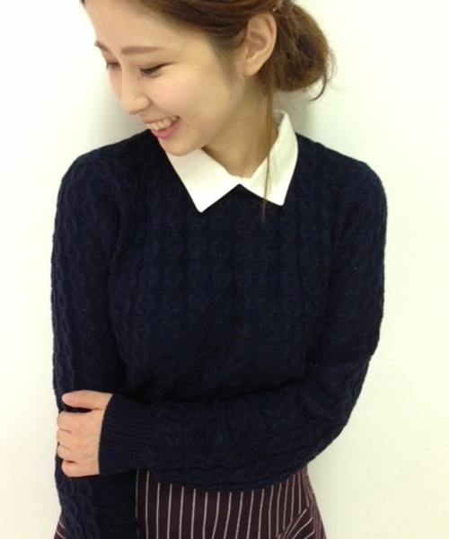 Chico（チコ）の「シャツ衿柄編みニット（ニット/セーター・レディース・グリーン/ホワイト/ネイビー/グレー・FREE）」の4枚目の写真