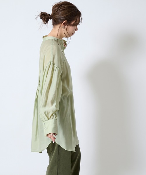 DouDou(ドゥドゥ)の「【WEB限定】【前後2WAY】バックボタンタックブラウス(シャツ/ブラウス・レディース・ベージュ/グリーン/ホワイト・FREE)」の5枚目の写真