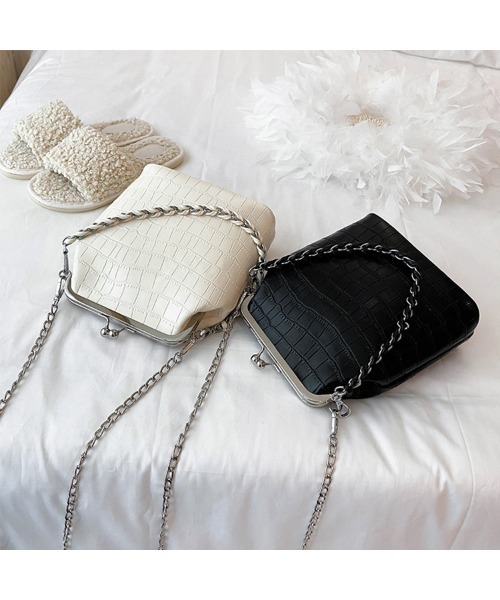 TABI PAL（タビパル）の「2wayチェーン がま口ショルダーバッグ（ショルダーバッグ・レディース・ベージュ/イエロー/グリーン/アイボリー/ブラック・FREE）」の9枚目の写真