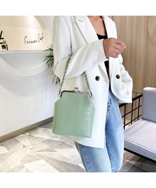 TABI PAL（タビパル）の「2wayチェーン がま口ショルダーバッグ（ショルダーバッグ・レディース・ベージュ/イエロー/グリーン/アイボリー/ブラック・FREE）」の18枚目の写真