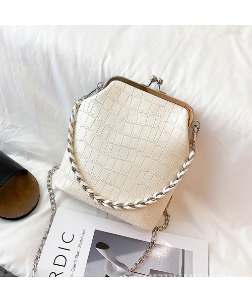 TABI PAL（タビパル）の「2wayチェーン がま口ショルダーバッグ（ショルダーバッグ・レディース・ベージュ/イエロー/グリーン/アイボリー/ブラック・FREE）」の20枚目の写真