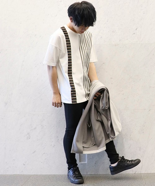 COMME CA ISM(コムサイズム)の「異素材 コンビTシャツ(Tシャツ/カットソー・メンズ・ホワイト/ブラック・MEDIUM/LARGE/X-LARGE)」の4枚目の写真