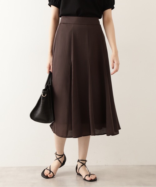 NATURAL BEAUTY BASIC（ナチュラルビューティーベーシック）の「シアーサテンゴアードスカート（スカート・レディース・ブルー/ベージュ/ブラウン・MEDIUM/X-SMALL/SMALL）」の2枚目の写真