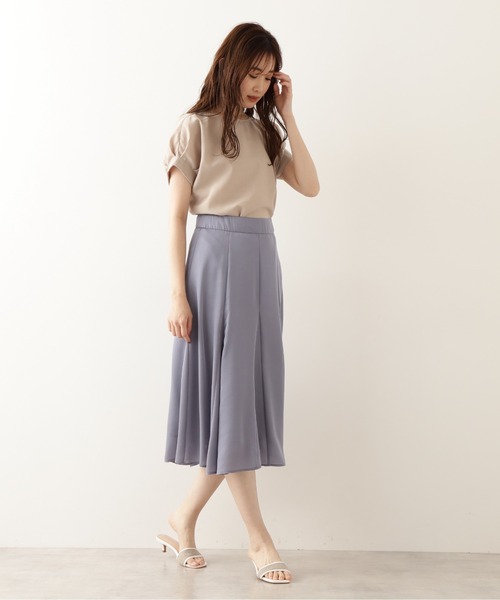 NATURAL BEAUTY BASIC（ナチュラルビューティーベーシック）の「シアーサテンゴアードスカート（スカート・レディース・ブルー/ベージュ/ブラウン・MEDIUM/X-SMALL/SMALL）」の8枚目の写真