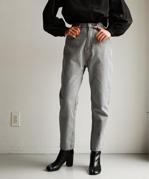 feepur（フェピュール）の「デニム＆ツイルマムパンツ（デニムパンツ・レディース・ブラック/オフホワイト/ブルー/シルバーグレー・SMALL/MEDIUM）」の4枚目の写真