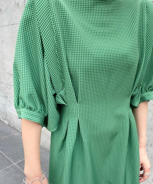 WHO'S WHO gallery(フーズフーギャラリー)の「ペザントスリーブ半袖ミニワンピ(シャツワンピース・レディース・グリーン/オレンジ・FREE)」の4枚目の写真