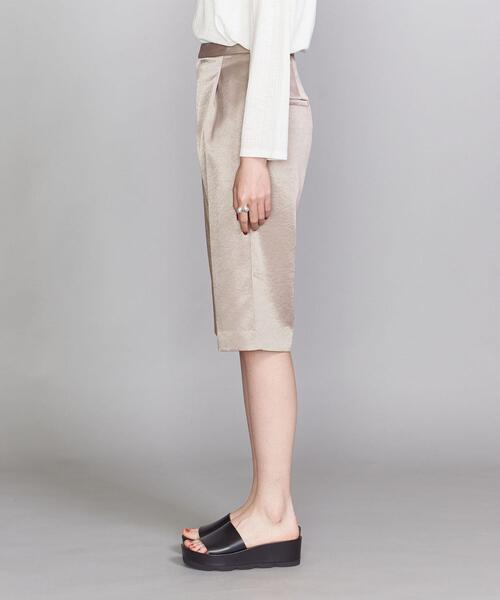 BEAUTY&YOUTH UNITED ARROWS（ビューティーアンドユースユナイテッドアローズ）の「BY サテンハーフパンツ（その他パンツ・レディース・ダークグリーン/モカ・SMALL/MEDIUM）」の4枚目の写真