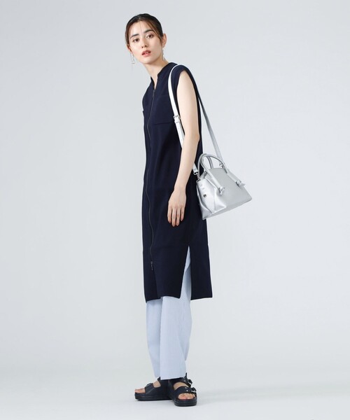 CAST:（キャストコロン）の「ノットハンドルファスナートート（ハンドバッグ・レディース・シルバー/ベージュ・FREE）」の5枚目の写真