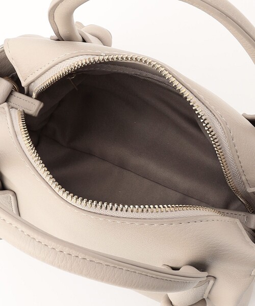 CAST:（キャストコロン）の「ノットハンドルファスナートート（ハンドバッグ・レディース・シルバー/ベージュ・FREE）」の13枚目の写真