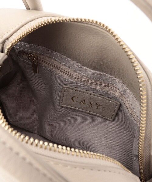 CAST:（キャストコロン）の「ノットハンドルファスナートート（ハンドバッグ・レディース・シルバー/ベージュ・FREE）」の14枚目の写真