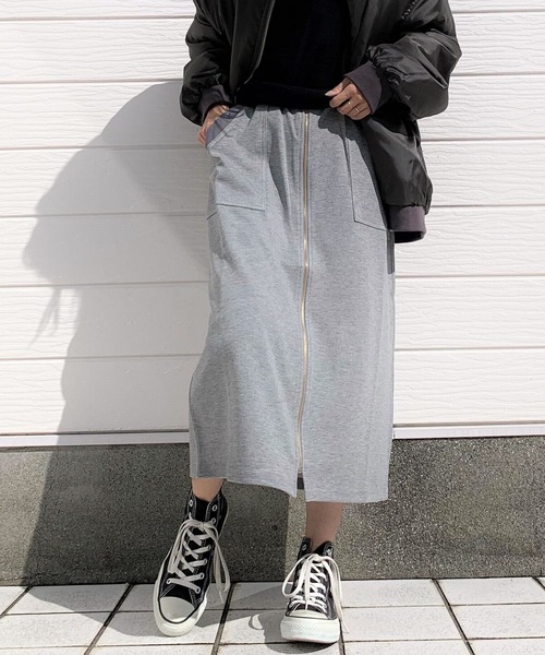 Q（キュー）の「バナルリブミモレスカート（スカート・レディース・ライトベージュ/ライトグレー・MEDIUM）」の2枚目の写真