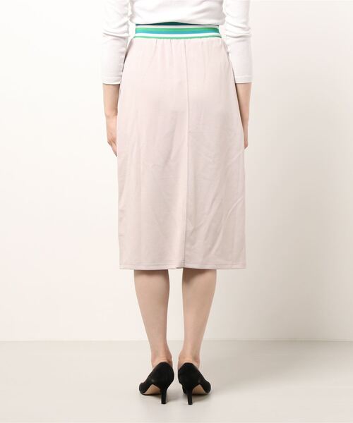 Q（キュー）の「バナルリブミモレスカート（スカート・レディース・ライトベージュ/ライトグレー・MEDIUM）」の14枚目の写真