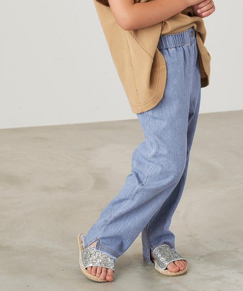 &yam(アンドヤム)の「ライトデニムカットオフデザインサイドスリットイージーパンツ(デニムパンツ・キッズ・ホワイト/インディゴブルー/サックスブルー・120-130cm/130-140cm/110-120cm/140-150cm/150-160cm)」の10枚目の写真