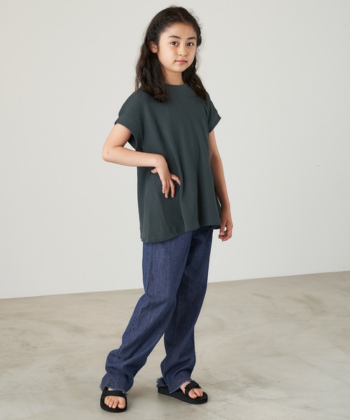 &yam(アンドヤム)の「ライトデニムカットオフデザインサイドスリットイージーパンツ(デニムパンツ・キッズ・ホワイト/インディゴブルー/サックスブルー・120-130cm/130-140cm/110-120cm/140-150cm/150-160cm)」の16枚目の写真