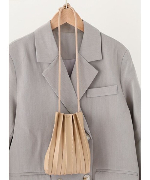 SETUP7（セットアップセブン）の「【SETUP7】プリーツPUレザーミニショルダー巾着 KNF（ショルダーバッグ・レディース・ホワイト/ブラック/ブラウン/ベージュ/ネイビー/イエロー・FREE）」の7枚目の写真