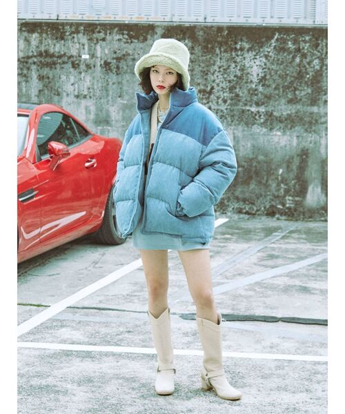 jouetie(ジュエティ)の「ブロッキングルーズダウン(ダウンジャケット/コート・レディース・オフホワイト/ブラック/ブルー/その他1・MEDIUM)」の21枚目の写真