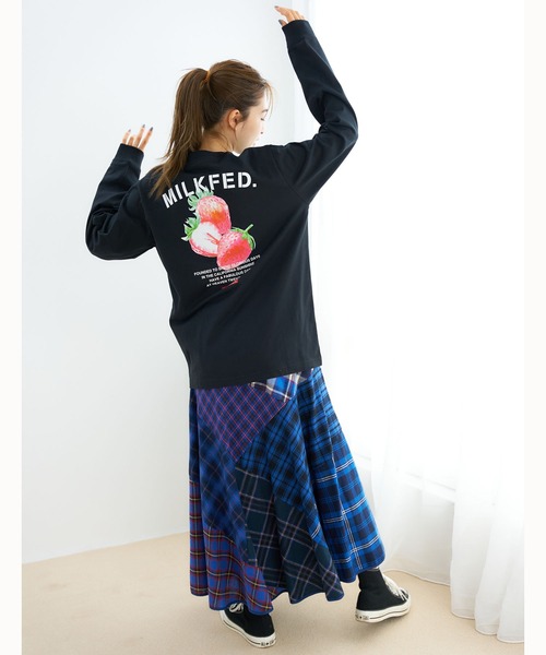 MILKFED.(ミルクフェド)の「LS TEE STRAWBERRY(Tシャツ/カットソー・レディース・ホワイト/ブラック・ONE SIZE)」の20枚目の写真