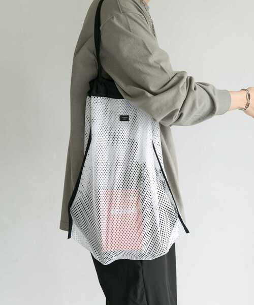 URBAN RESEARCH DOORS（アーバンリサーチドアーズ）の「STANDARD SUPPLY　FIN TOTE（トートバッグ・メンズ・ブラック/ブルー系その他/グレー系その他/ブラック系その他・ONE）」の11枚目の写真