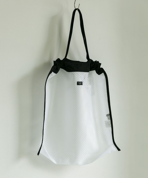 URBAN RESEARCH DOORS（アーバンリサーチドアーズ）の「STANDARD SUPPLY　FIN TOTE（トートバッグ・メンズ・ブラック/ブルー系その他/グレー系その他/ブラック系その他・ONE）」の7枚目の写真