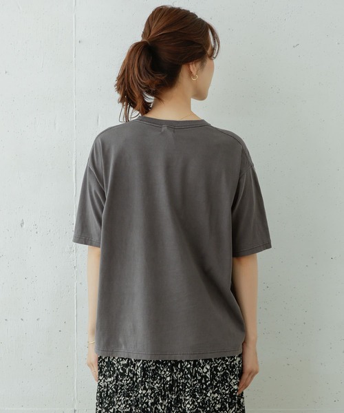 URBAN RESEARCH DOORS(アーバンリサーチドアーズ)の「ピグメントダイ半袖Tシャツ(Tシャツ/カットソー・レディース・チャコールグレー/カーキ/ブルー/アイボリー・ONE)」の18枚目の写真