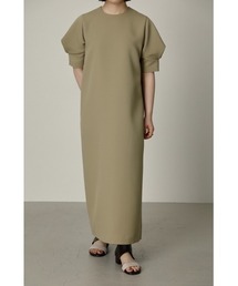 美品 RIM.ARK Tuck sleeve long OP ベージュ RIM.ARK（リムアーク）の「Center front box tuck OP