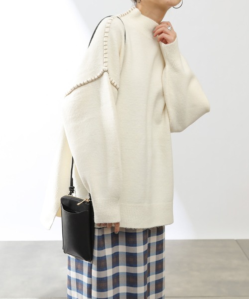 COLONY 2139（コロニートゥーワンスリーナイン）の「ハンドステッチニットプルオーバー（ニット/セーター・レディース・ブラック/アイボリー/グレイッシュベージュ/グレー/ホワイト/ブラウン・SMALL/MEDIUM/LARGE）」の2枚目の写真