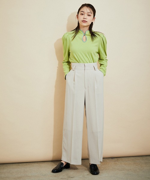 MADEMOISELLE ROPE'（マドモアゼル ロペ）の「スリットネックパフスリーブプルオーバー（Tシャツ/カットソー・レディース・ホワイト/ライトグリーン・38）」の13枚目の写真