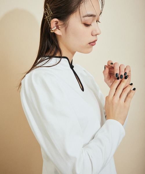 MADEMOISELLE ROPE'（マドモアゼル ロペ）の「スリットネックパフスリーブプルオーバー（Tシャツ/カットソー・レディース・ホワイト/ライトグリーン・38）」の9枚目の写真