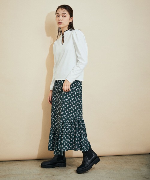 MADEMOISELLE ROPE'（マドモアゼル ロペ）の「スリットネックパフスリーブプルオーバー（Tシャツ/カットソー・レディース・ホワイト/ライトグリーン・38）」の12枚目の写真