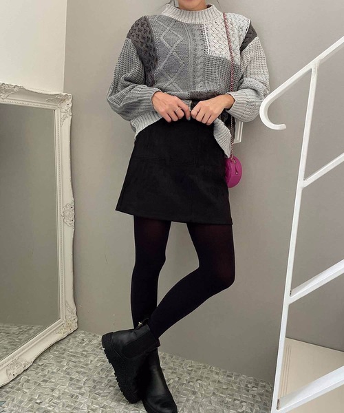 M y u(ミュー)の「【ZOZO限定アイテム】配色パッチワークニット(ニット/セーター・レディース・ベージュ/グレー・FREE)」の3枚目の写真