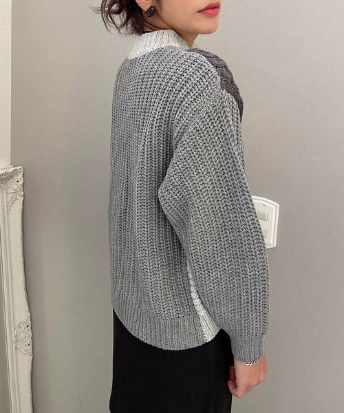 M y u(ミュー)の「【ZOZO限定アイテム】配色パッチワークニット(ニット/セーター・レディース・ベージュ/グレー・FREE)」の10枚目の写真