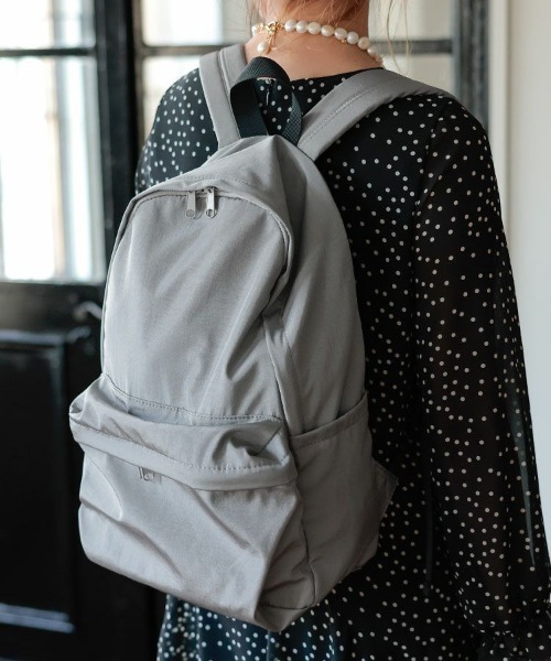 DONOBAN（ドノバン）の「洗えちゃうリュック（バックパック/リュック・レディース・ライトグレー/ブラック/ベージュ/カーキ・F）」の3枚目の写真