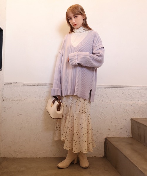 one after another NICE CLAUP（ワンアフターアナザーナイスクラップ）の「これがあるだけで旬なスタイリングに。キラキラハイネックトップス（Tシャツ/カットソー・レディース・ブラック/グレー/オフホワイト/ピンク・FREE）」の6枚目の写真