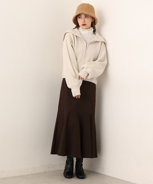 one after another NICE CLAUP（ワンアフターアナザーナイスクラップ）の「これがあるだけで旬なスタイリングに。キラキラハイネックトップス（Tシャツ/カットソー・レディース・ブラック/グレー/オフホワイト/ピンク・FREE）」の7枚目の写真