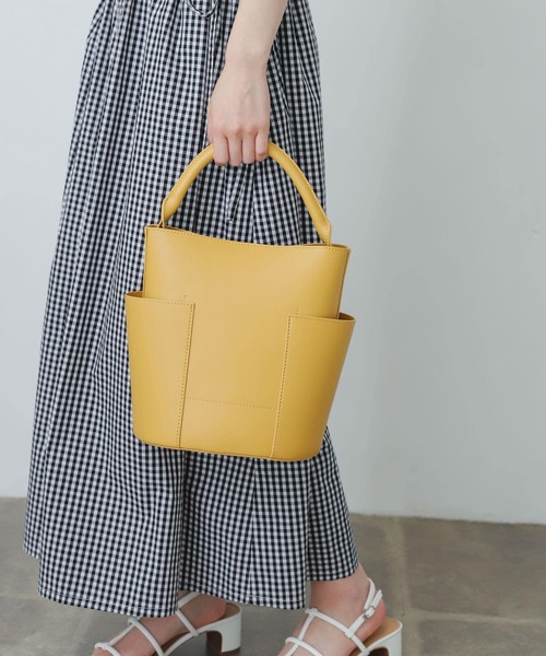 SENSE OF PLACE by URBAN RESEARCH（センスオブプレイスバイアーバンリサーチ）の「2WAYアウトポケットミニトートバッグ（トートバッグ・レディース・ブラック/ベージュ/オリーブ/グリーン/イエロー/ベージュ系その他・ONE）」の7枚目の写真
