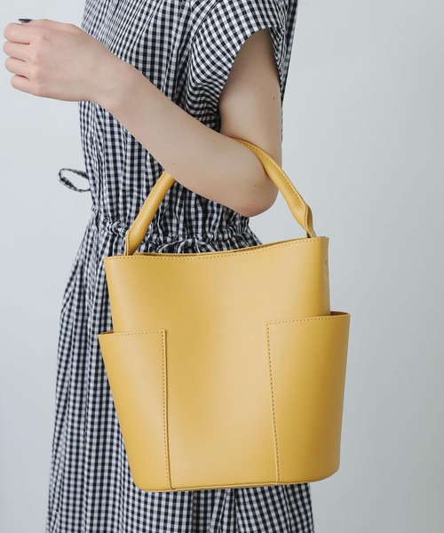 SENSE OF PLACE by URBAN RESEARCH（センスオブプレイスバイアーバンリサーチ）の「2WAYアウトポケットミニトートバッグ（トートバッグ・レディース・ブラック/ベージュ/オリーブ/グリーン/イエロー/ベージュ系その他・ONE）」の8枚目の写真