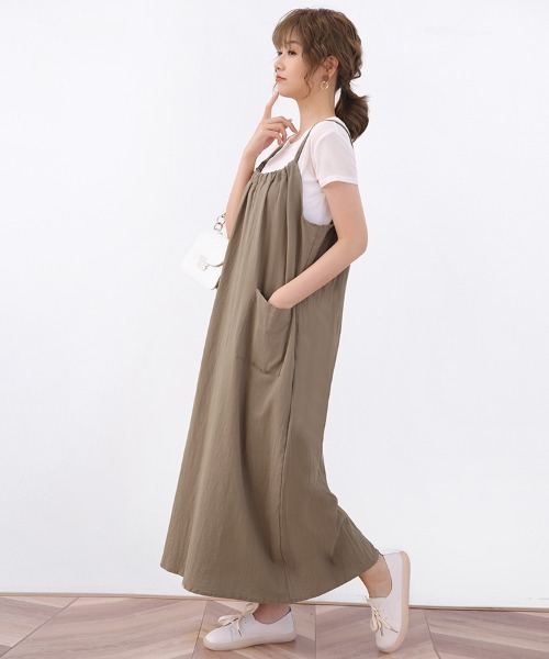 Doux Belle（ドゥーベル）の「ギャザーロングサロペットスカート（ジャンパースカート・レディース・ダークグレー/パープル/ライトグレー/ブラック/キャメル・FREE）」の9枚目の写真